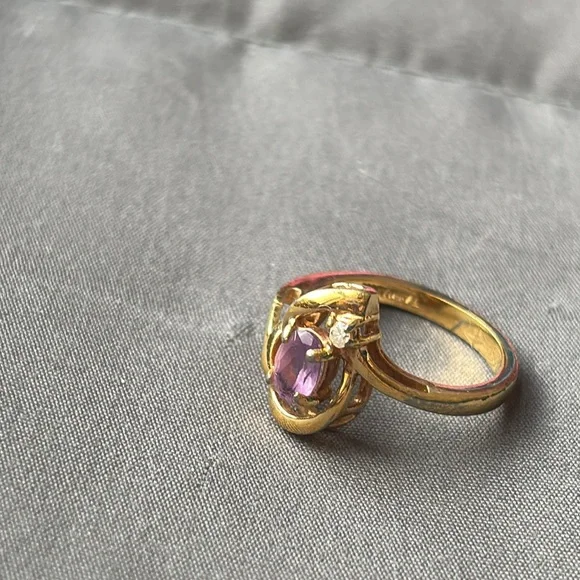 TAIWANH purple amethyst and crystal gold ring size 5 - Picture 4 of 6
